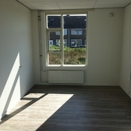 Oplevering woonunits statushouders Egmond aan Zee